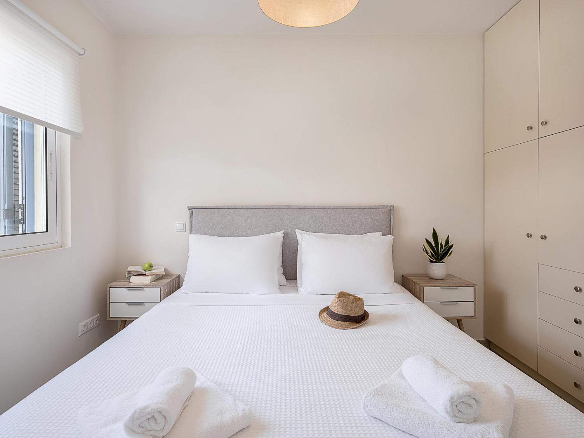 Resitour - Aphrodite Beachfront Pirgos Psilonerou Екстериор снимка