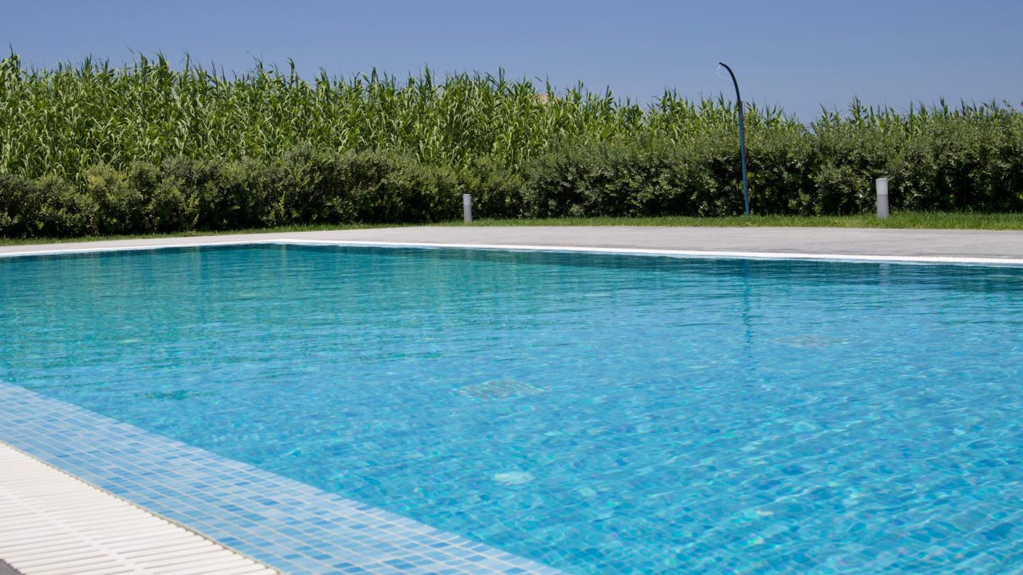 Resitour - Aphrodite Beachfront Pirgos Psilonerou Стая снимка